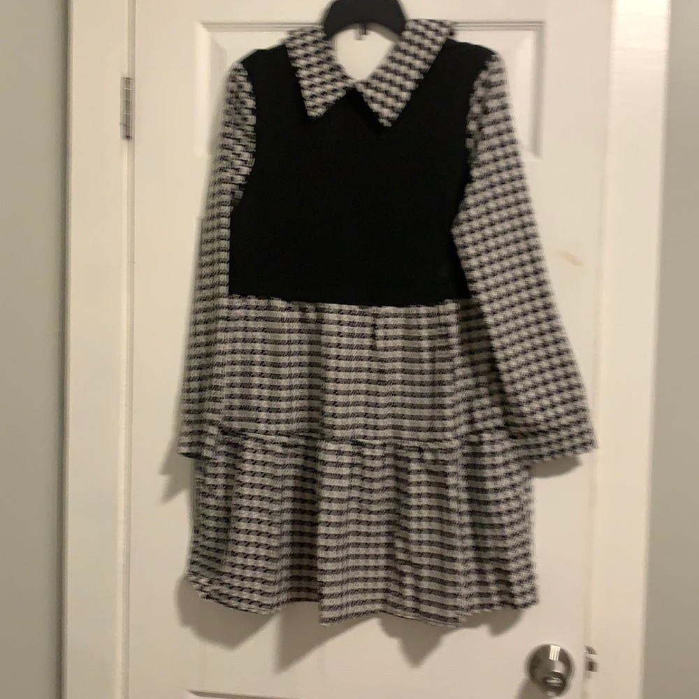 Plaid dress 🖤🤍